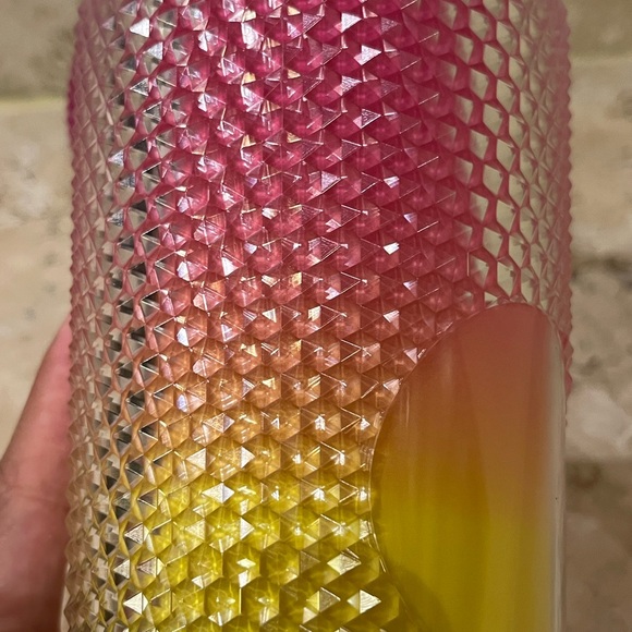NWT 🌈 Rainbow Studded Tumbler Cold Drink Colorful 24oz - Picture 6 of 10